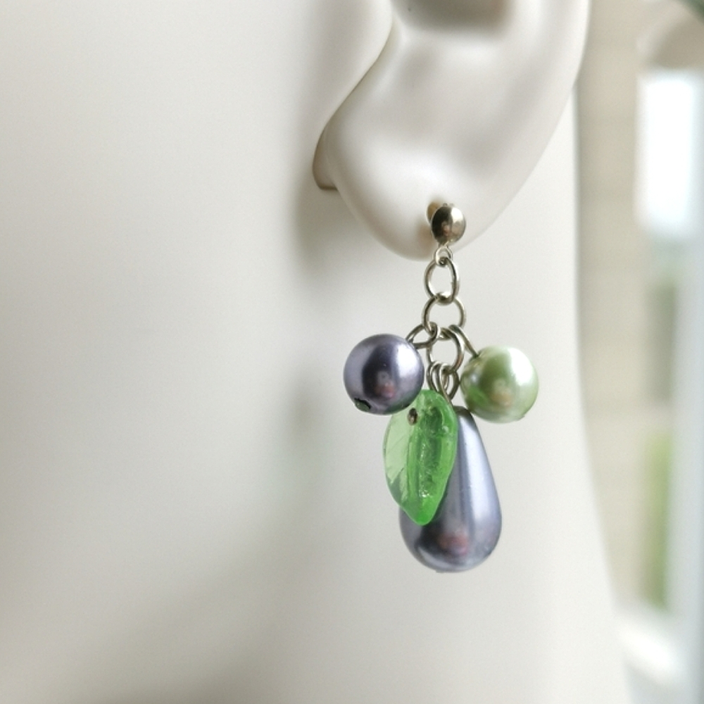 VINTAGE Czech beaded  cluster earrings Lavender Green